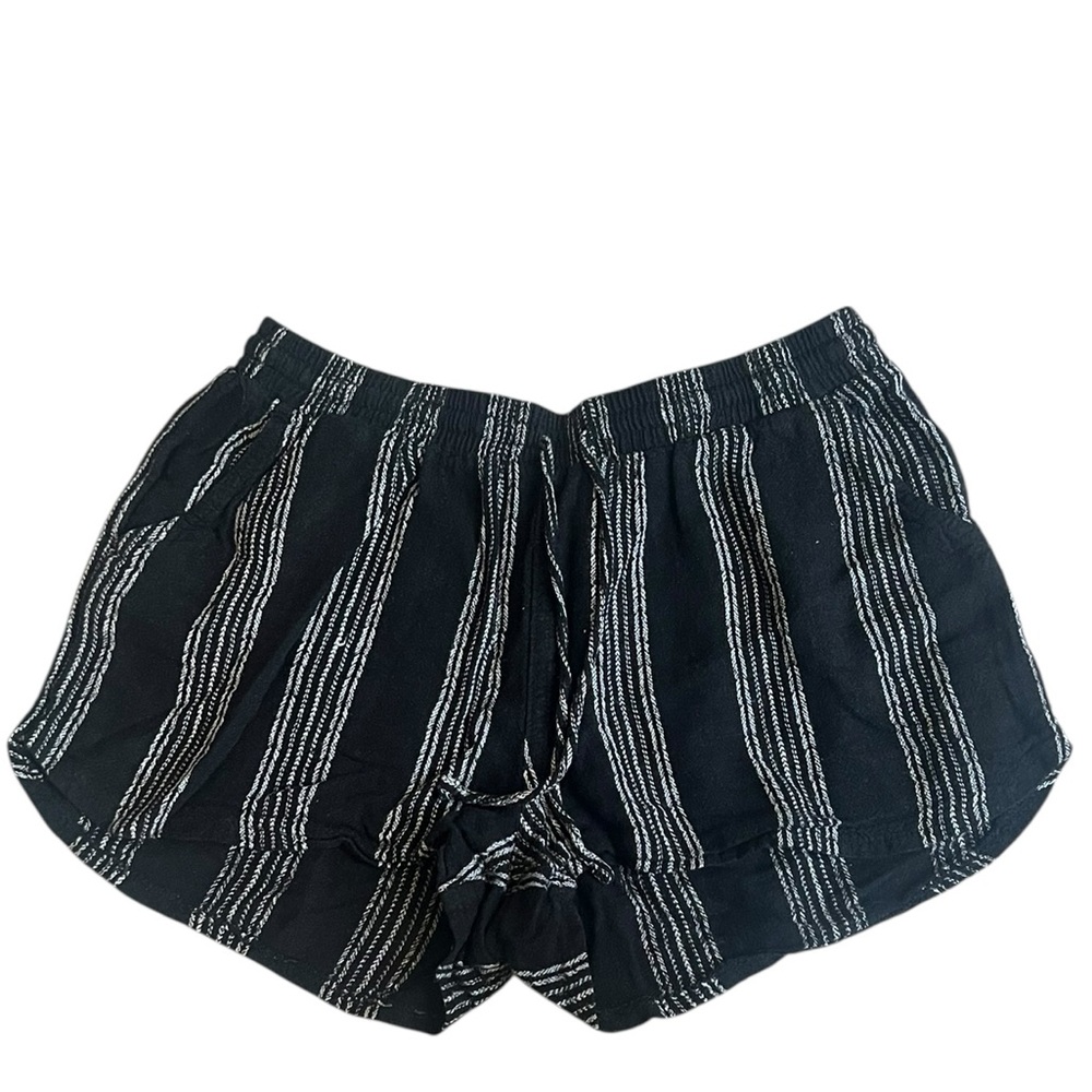 Universal Thread Black & White Striped Shorts Women’s XS - Picture 2 of 5